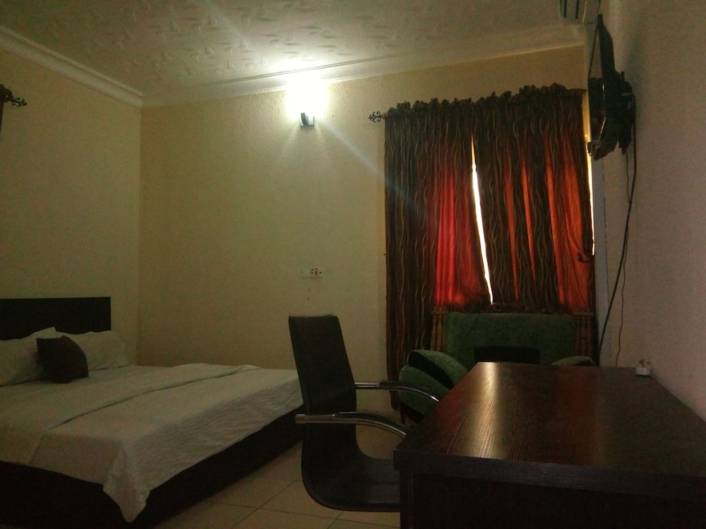 Standard Room photo 3