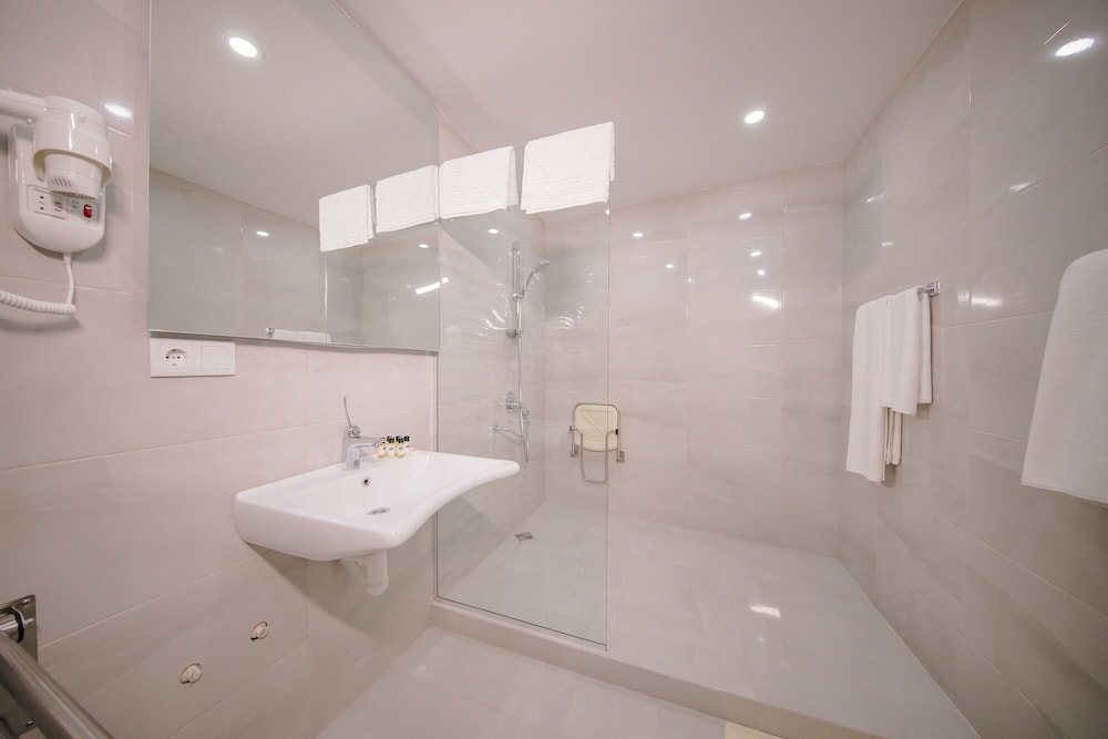 Standard Room, Accessible photo 2
