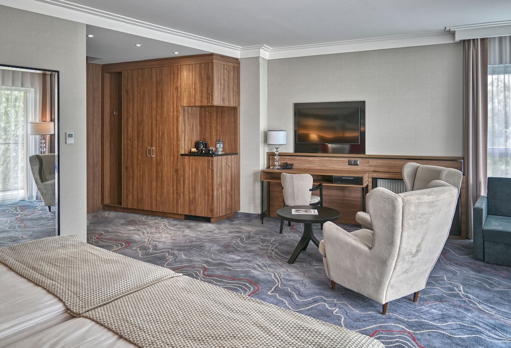 Deluxe Room, Balcony