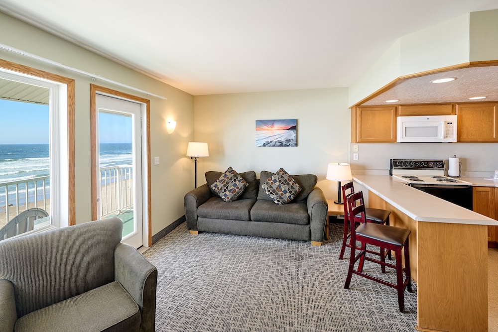 Family Suite, 1 Bedroom, Balcony, Ocean View, photo 6
