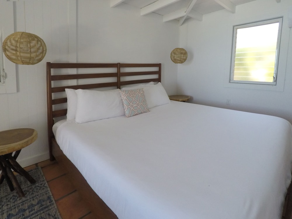 Cottage, 1 King Bed, Non Smoking, Lagoon View