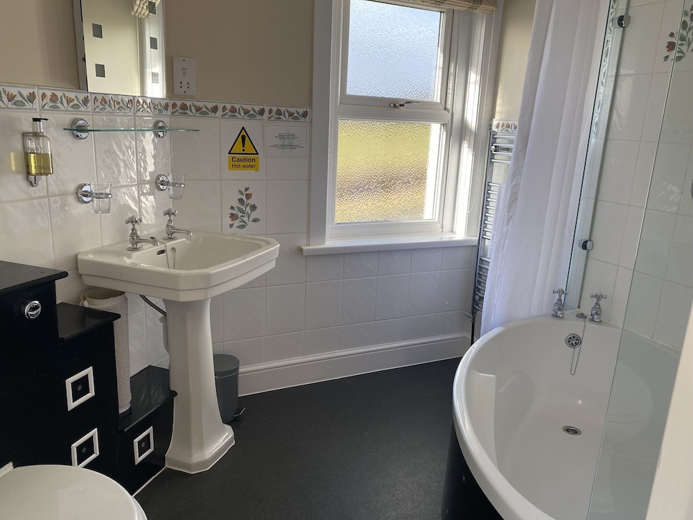 Superior Double Room, Ensuite photo 3