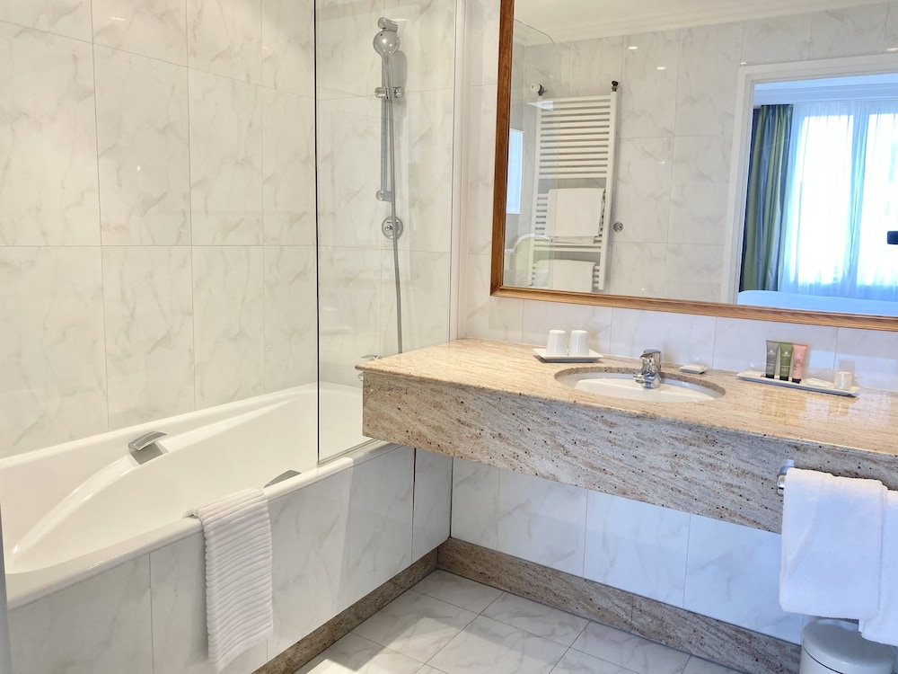 Executive Double or Twin Room - Photo 3