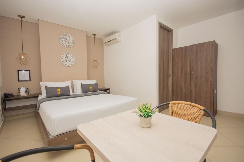 Standard Double Room - Photo 2