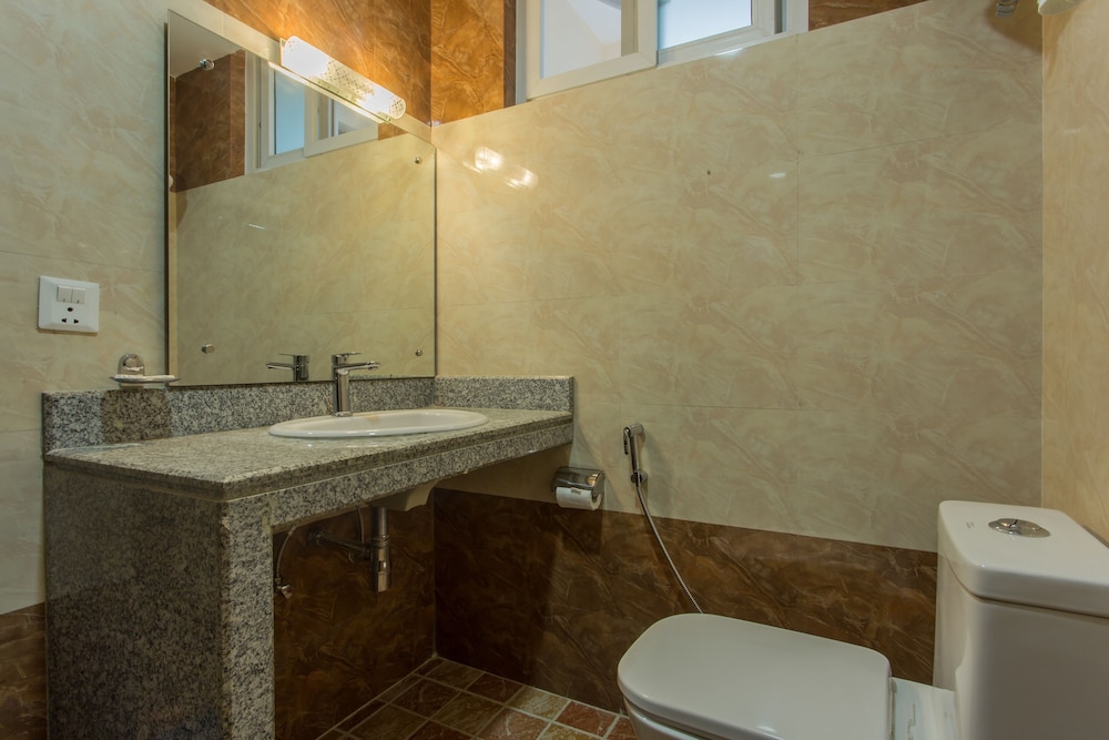 Deluxe Double Room, Balcony - Photo 5