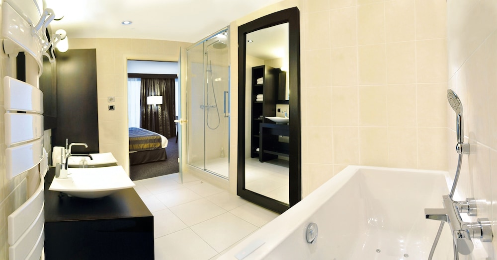 Privilege Suite with balcony - Photo 6