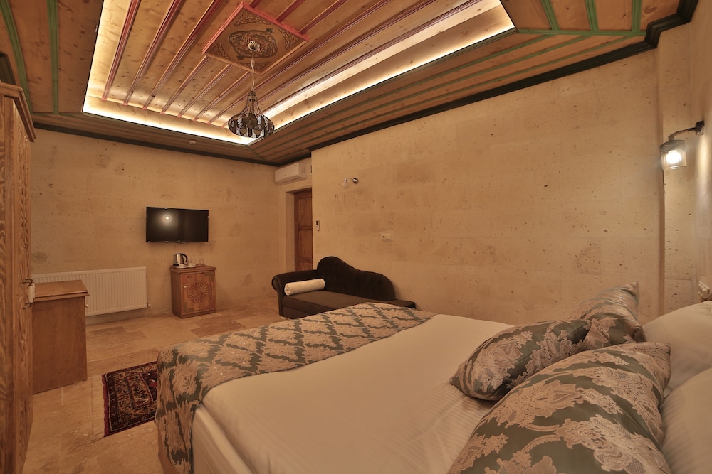 Junior Suite, Jetted Tub photo 1