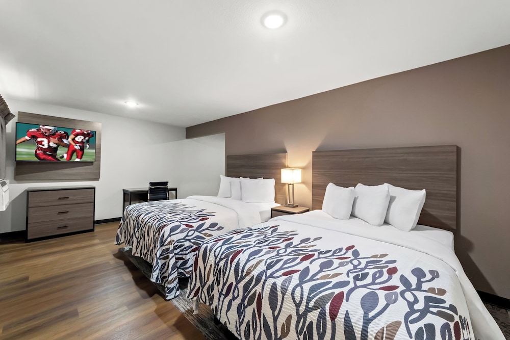 Deluxe Room, 2 Queen Beds, Non Smoking, Kitchenette - Photo 6