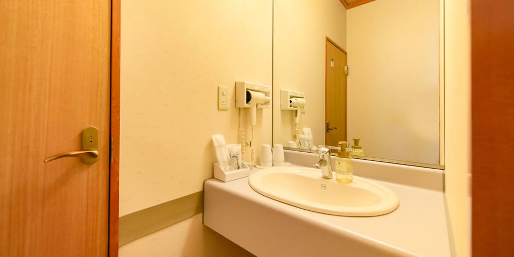 Japanese-style room 16 tatami Non Smoking - Photo 4