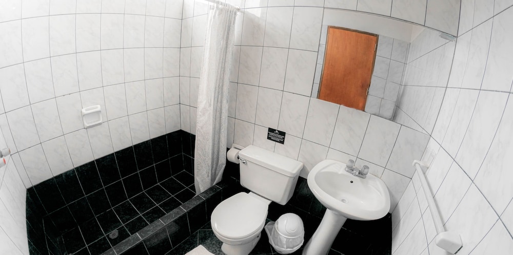 Deluxe Triple Room, Ocean View photo 3