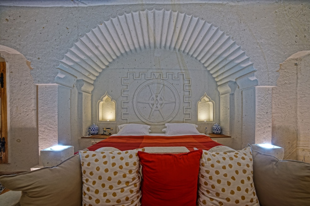 Deluxe Suite - Photo 3