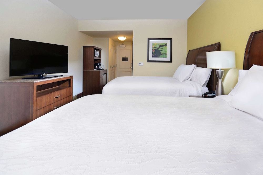 Room, 2 Queen Beds, Non Smoking photo 3