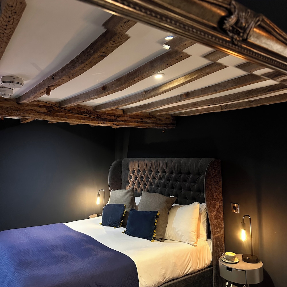 Capesthorne Suite