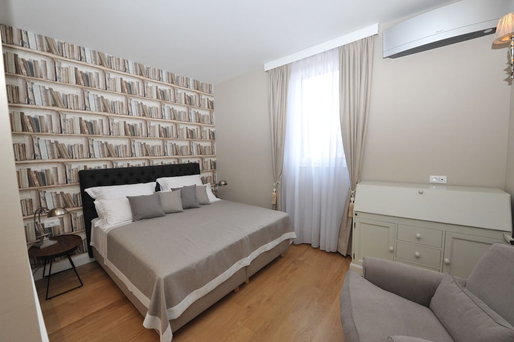 Superior Double Room, 1 King Bed, City View photo 1