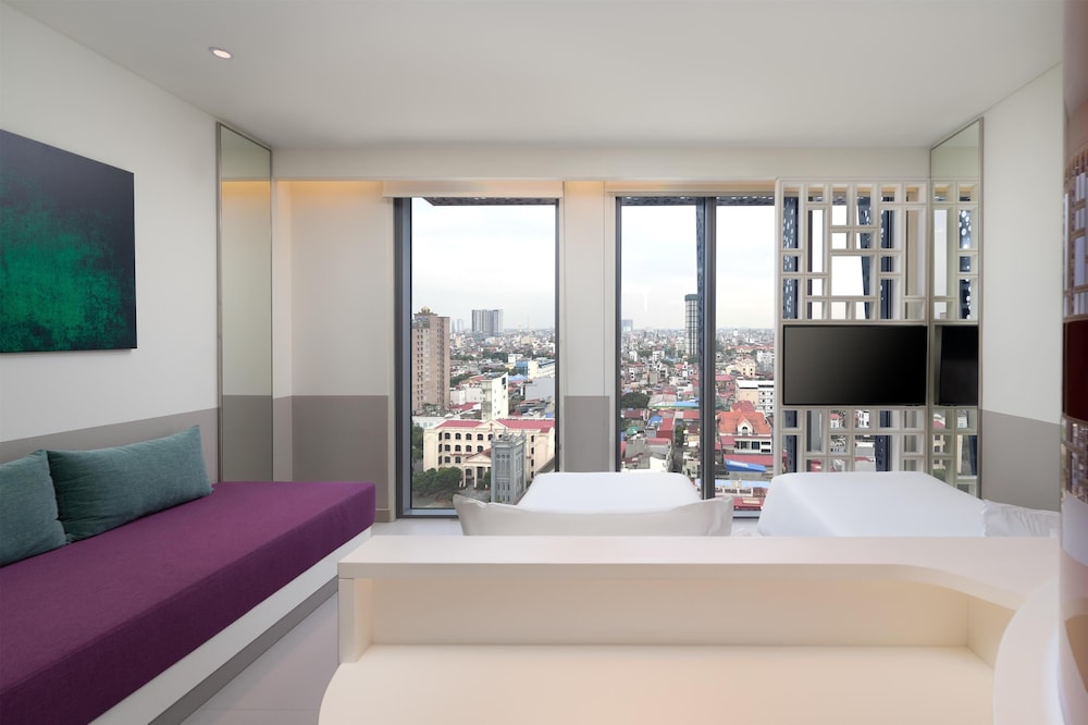 Deluxe Room, City View (2 Twin Beds)