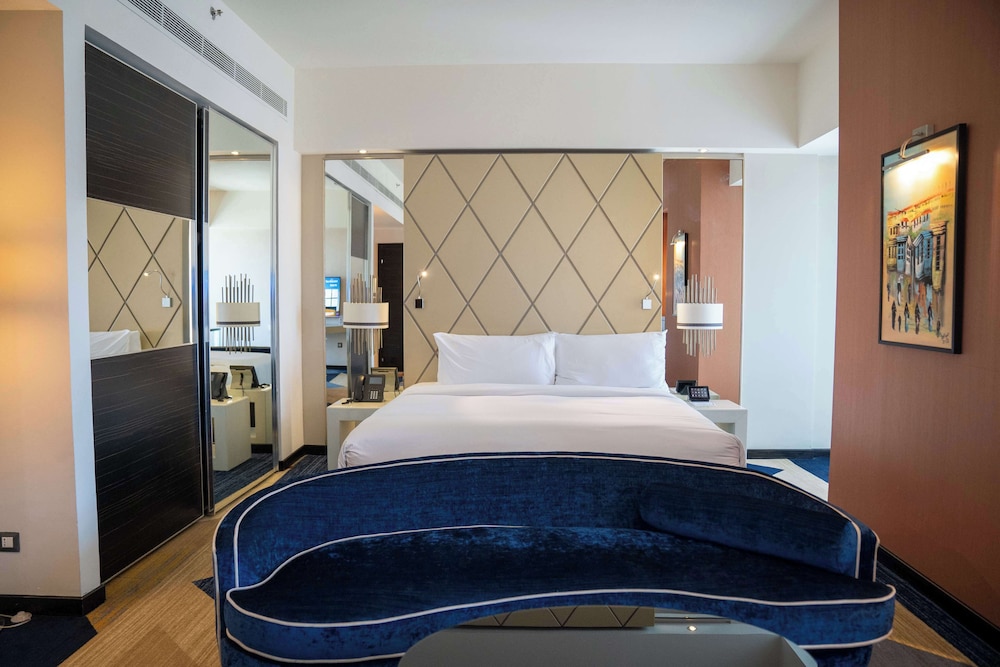 Standard Room, 1 King Bed - Photo 2