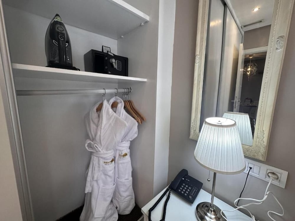 Suite (De Luxe) photo 3
