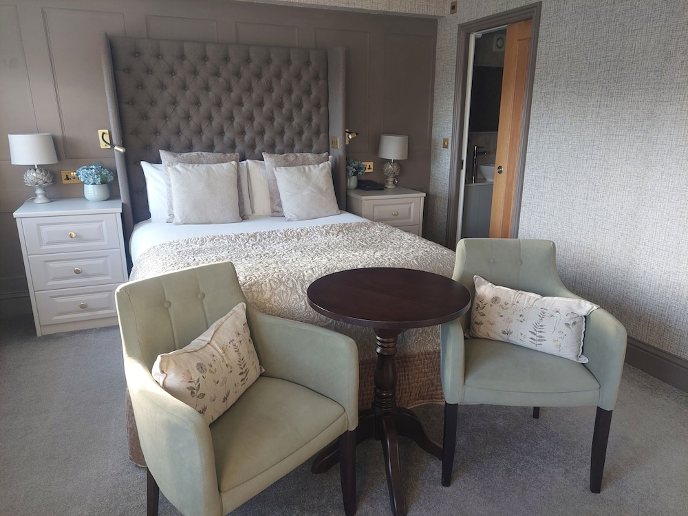 Superior King Size Room photo 3