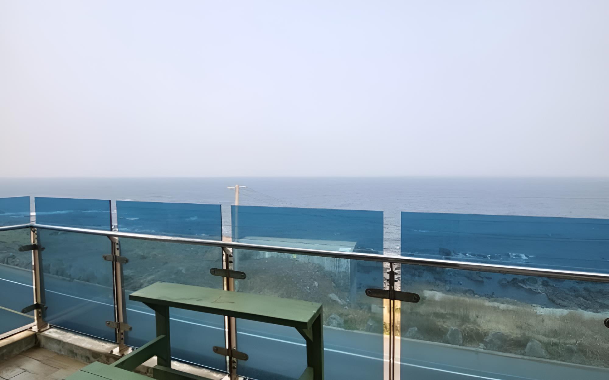 Room (Sky Garden 3F (Whirlpool Ocean View)) - Photo 8