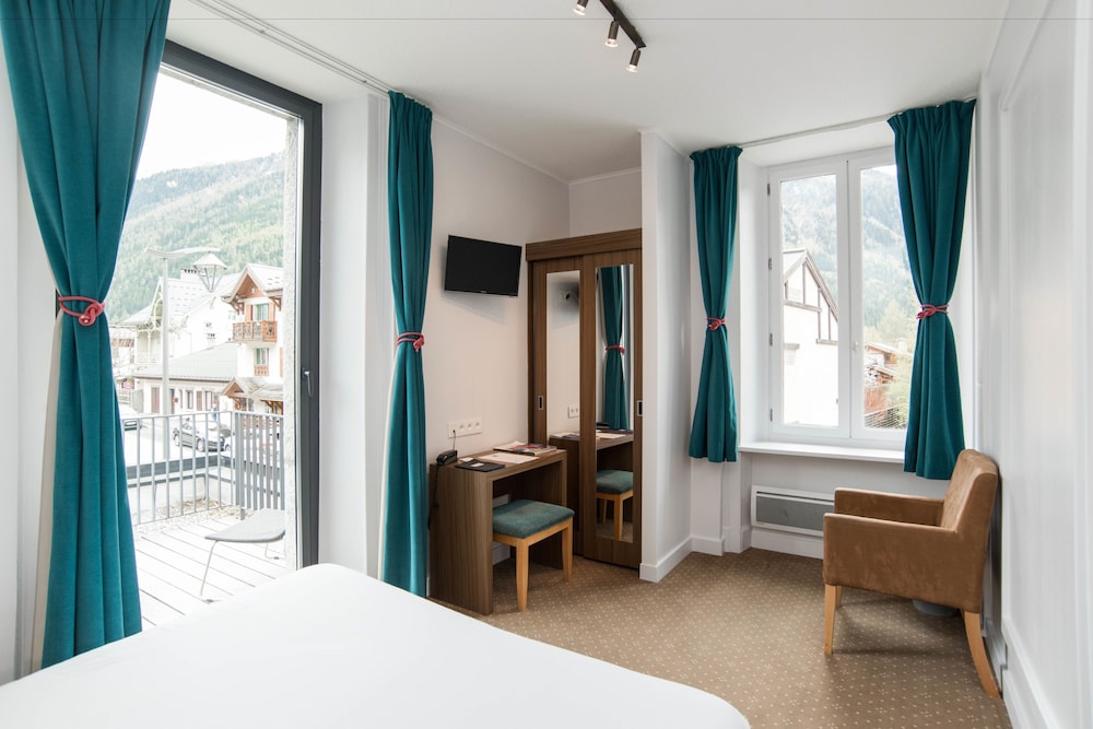 Superior Double Room - Photo 2