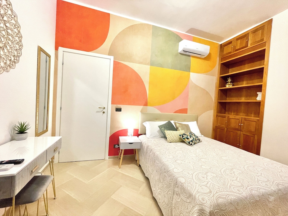 Economy Double Room, 1 Queen Bed photo 2
