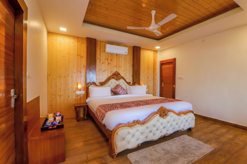 Premium Chalet with Bath-Tub