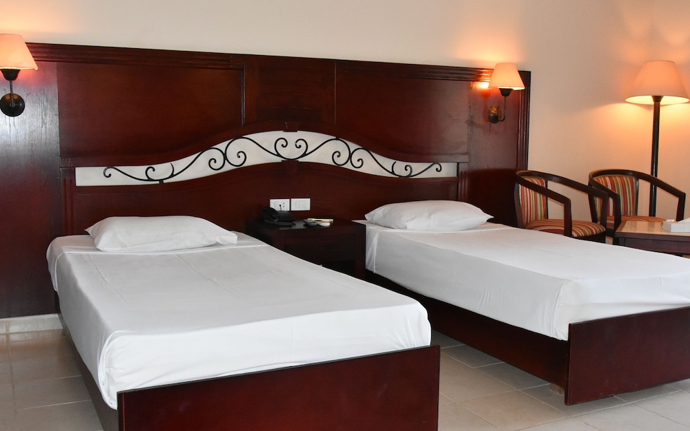 Standard Room, Garden View (With 2 Extra Bed)