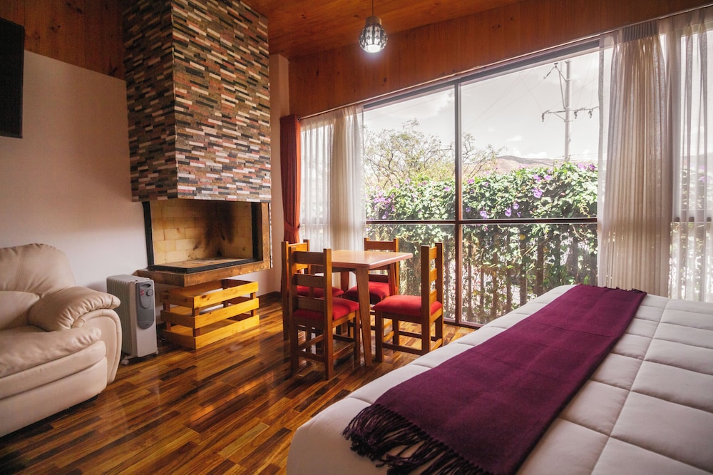 Room, Mountain View (Suite vista a la montaña con chimenea) photo 2
