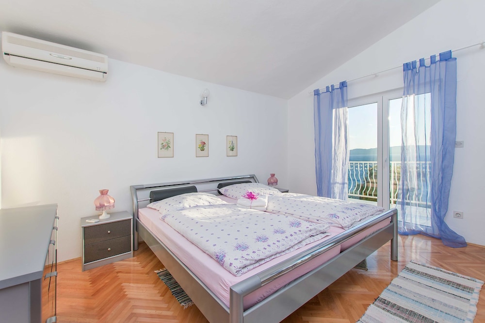 Apartment (A1)