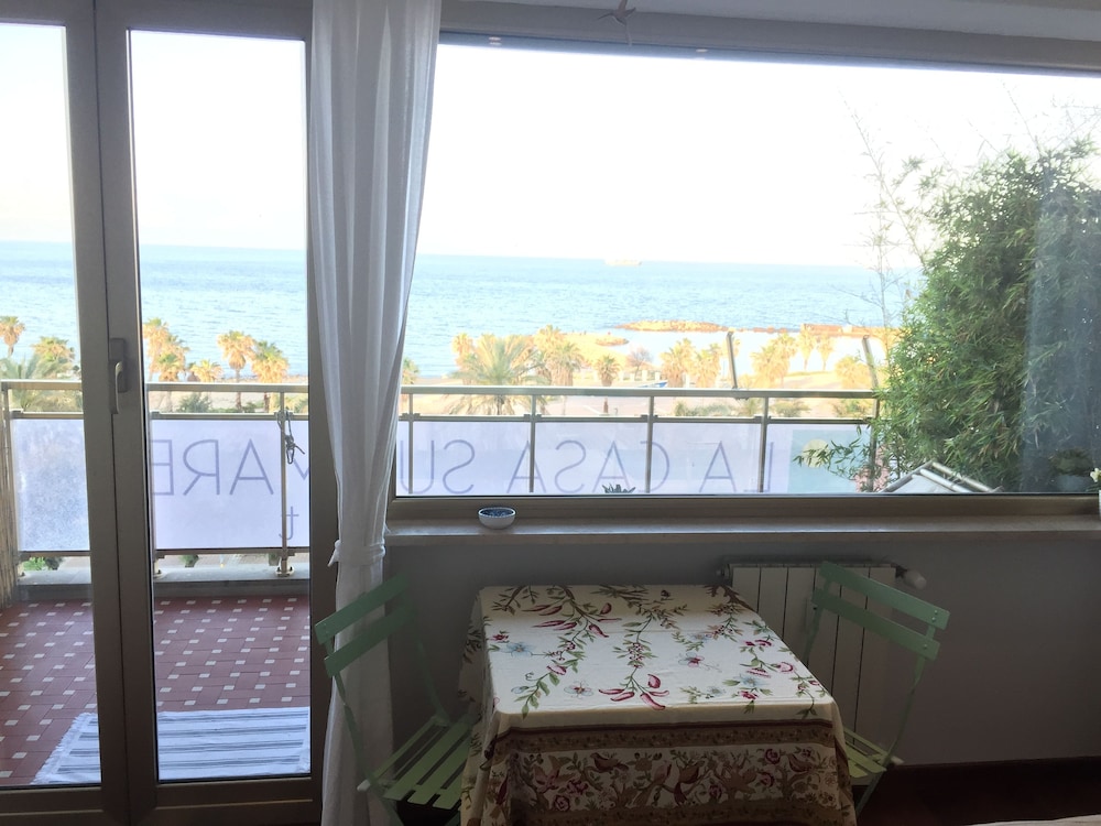 Superior Suite, Sea Facing photo 3