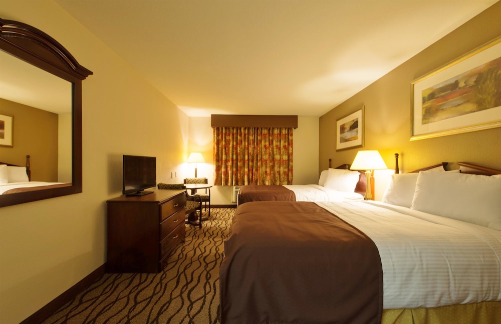 Room, 2 Double Beds, Accessible, Non Smoking photo 1