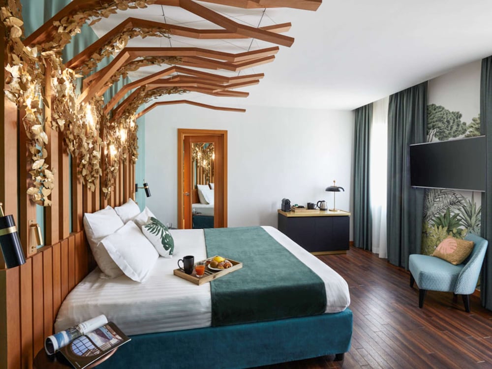 Deluxe Double Room, Balcony - Photo 1