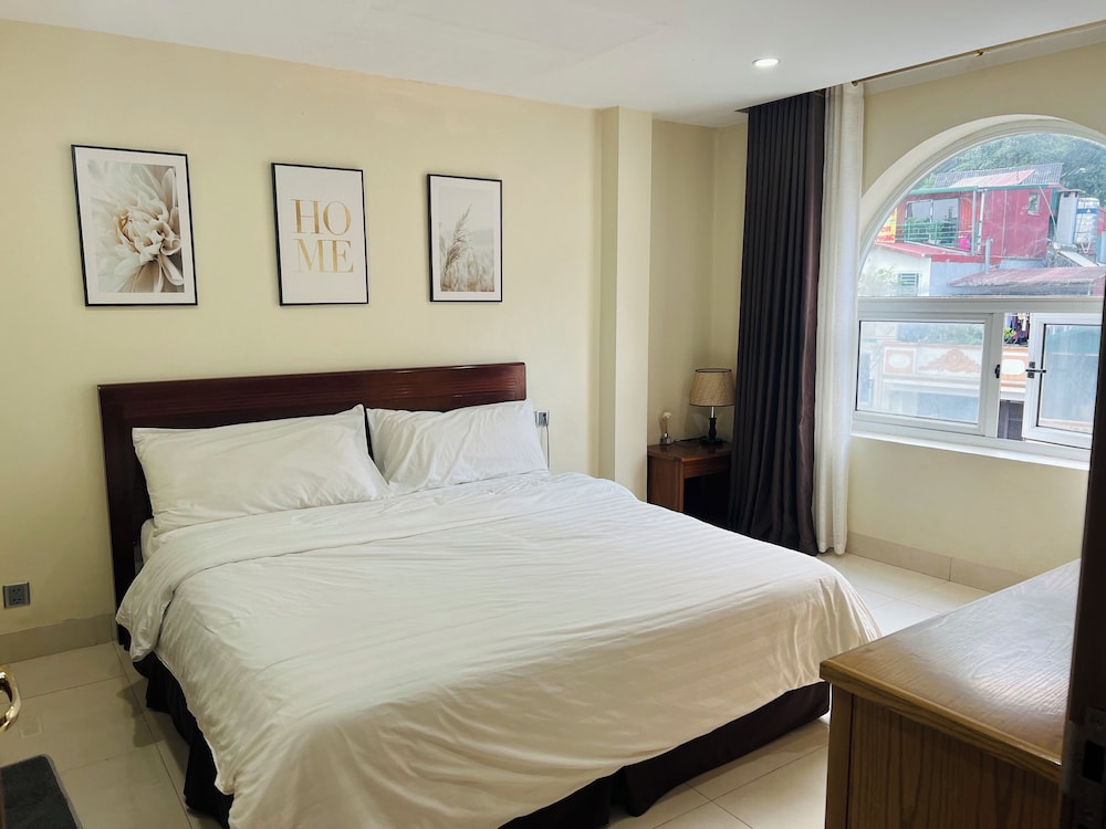 Deluxe Room, 1 King Bed
