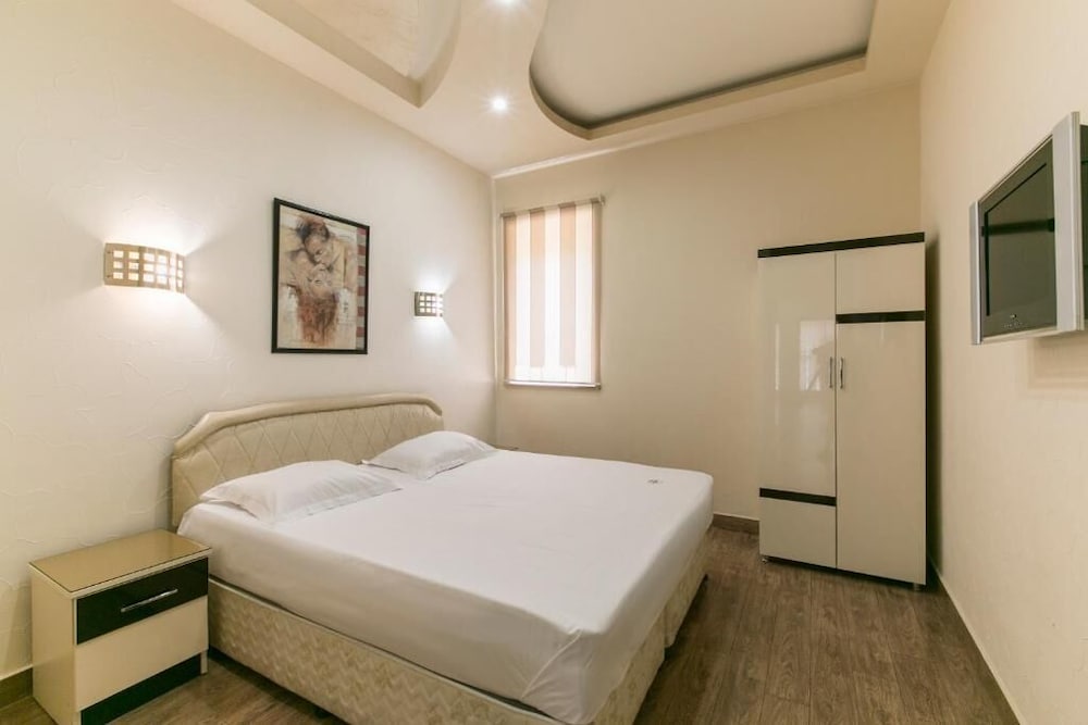Standard Double Room, 1 Queen Bed
