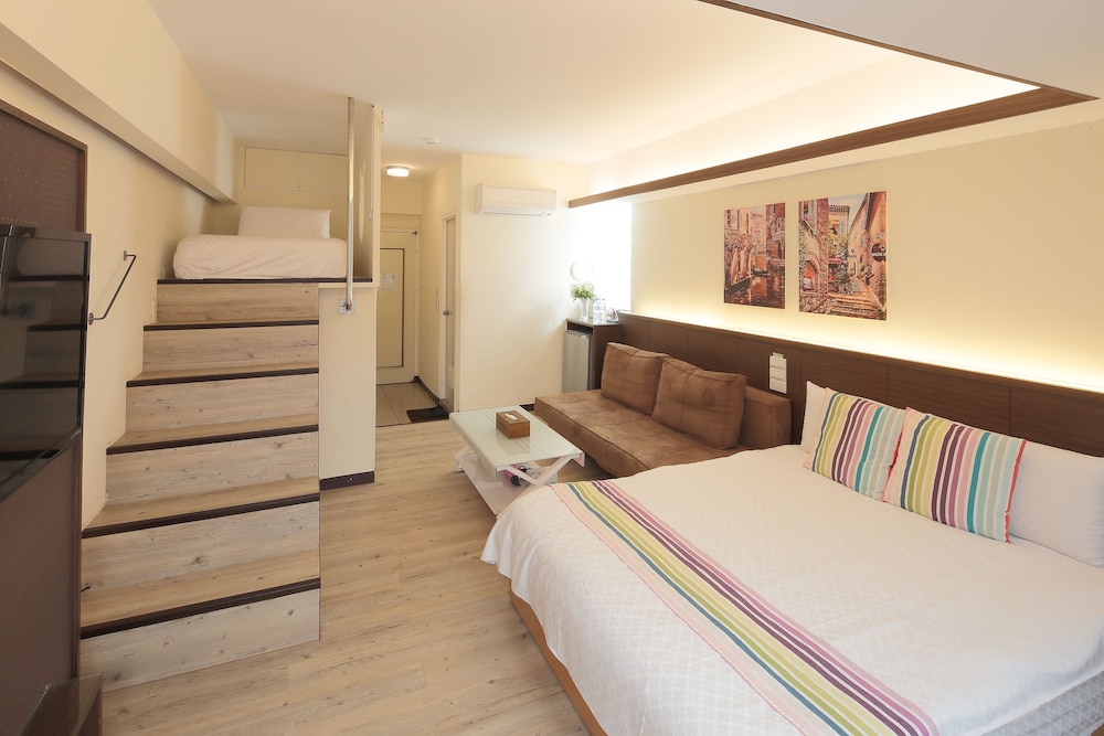 Family Triple Room, Multiple Beds photo 3