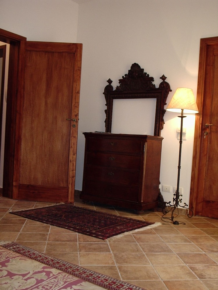 Apartment, 3 Bedrooms (For 5 People) photo 2