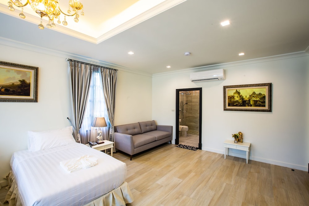 Junior Suite, 2 Twin Beds, Ensuite, Corner