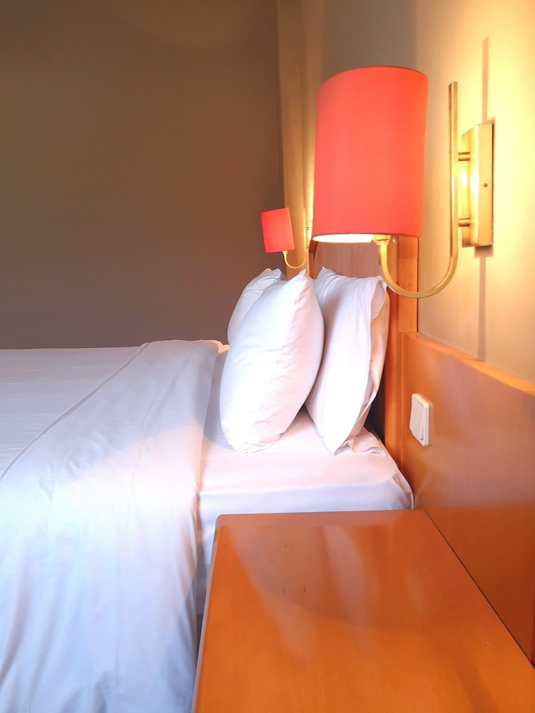 Double Room - Photo 9