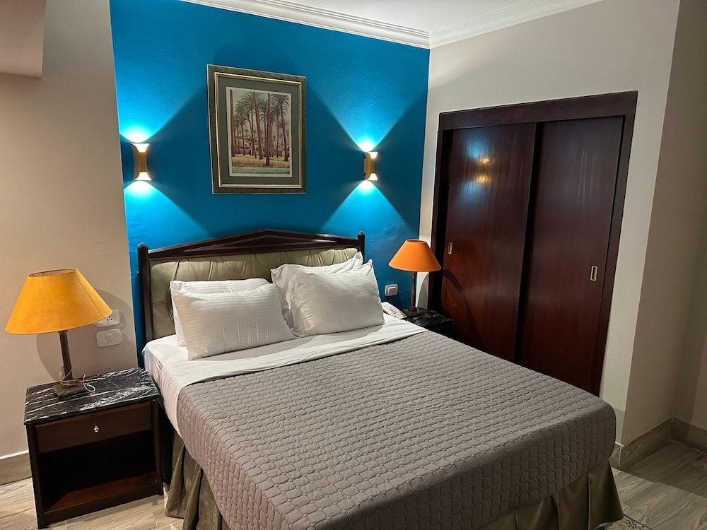 Double Room for Egyptian only - Photo 3