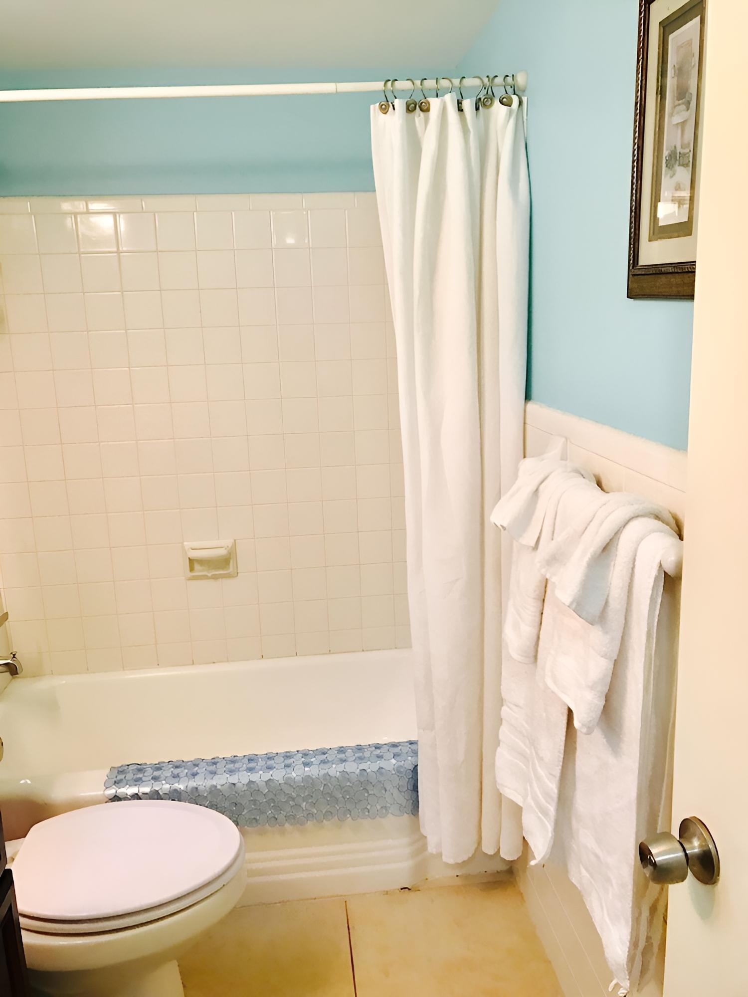 Family Studio, Multiple Beds, Kitchen, Pool View photo 1