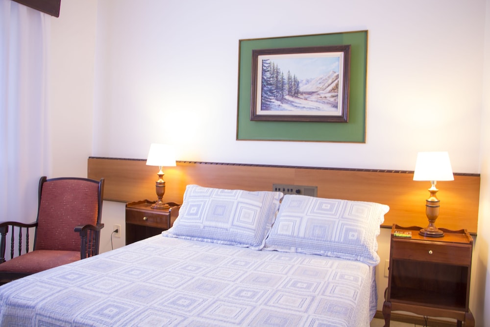 Standard Quadruple Room (Casal / Twin)