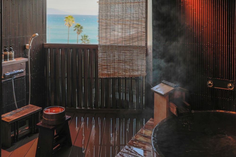 Comfort Suite, Private Bathroom, Partial Ocean View
