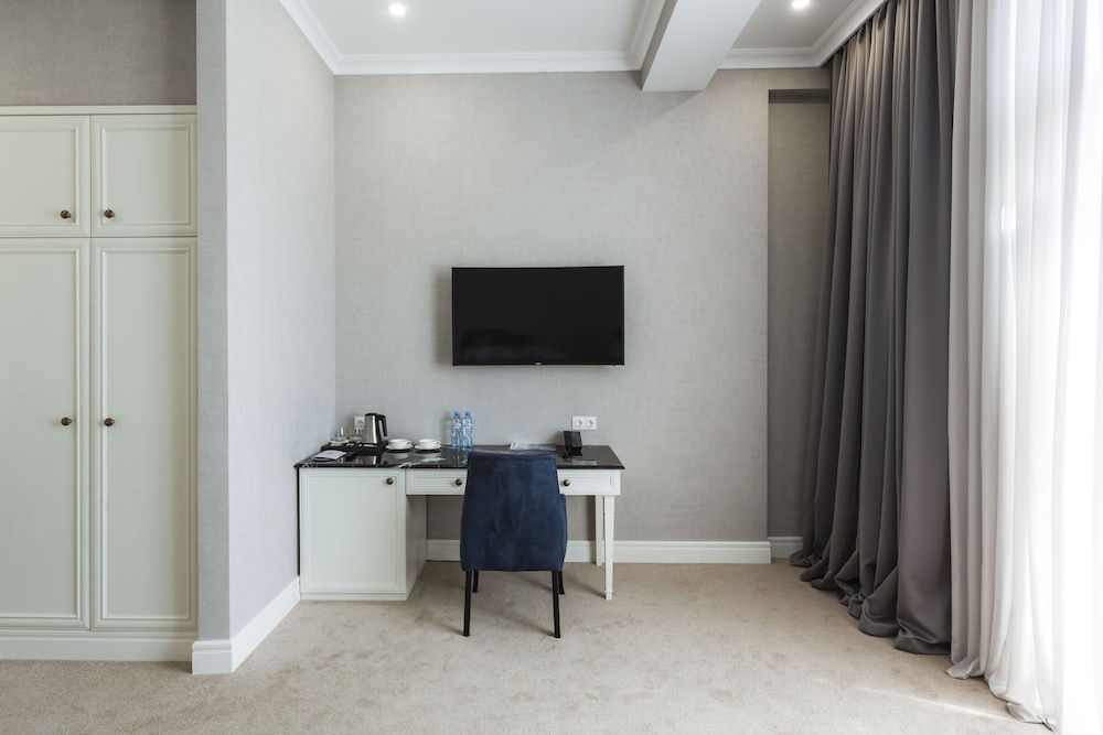 Standard Twin Room, Balcony photo 3