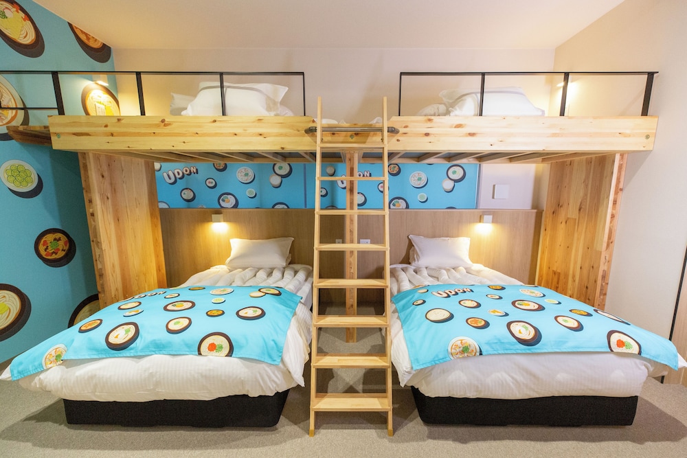 Standard Quadruple Room