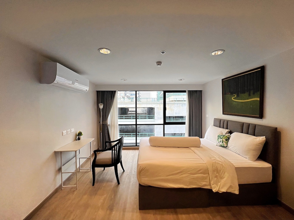 3 Bedroom Exclusive Apartment (Unit 502) photo 3