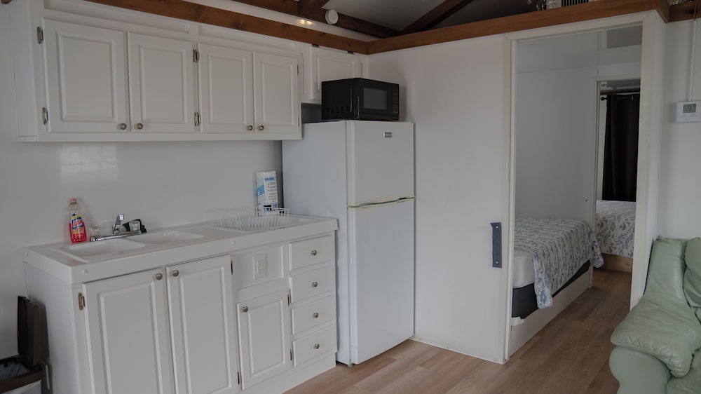 Standard Room, 1 Bedroom, Non Smoking, Private Bathroom (Aqua Lodge Houseboat) photo 2