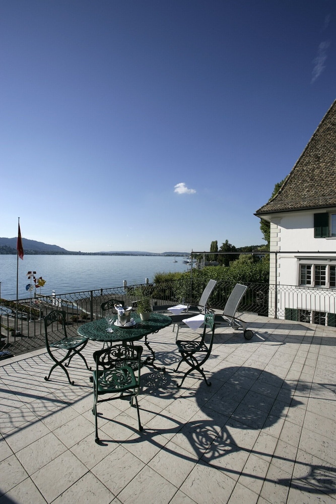 Deluxe Double Room, Patio, Lake View