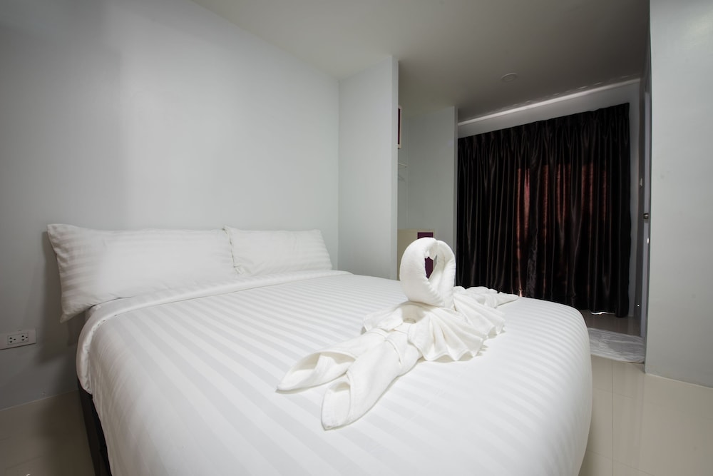 Deluxe Twin Room photo 2