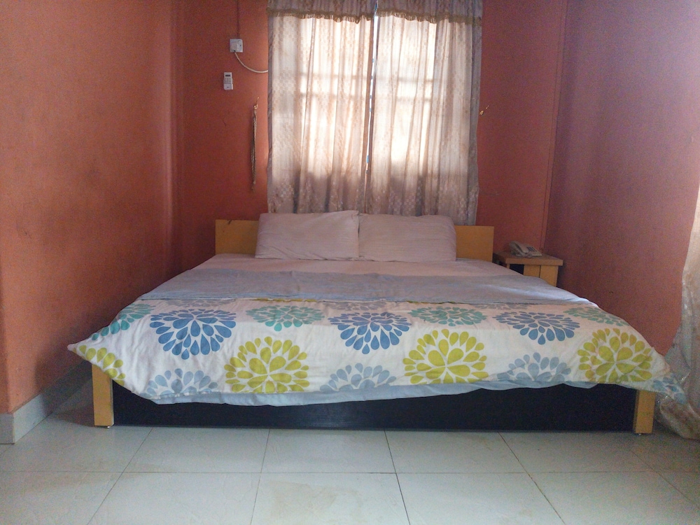 Basic Double Room