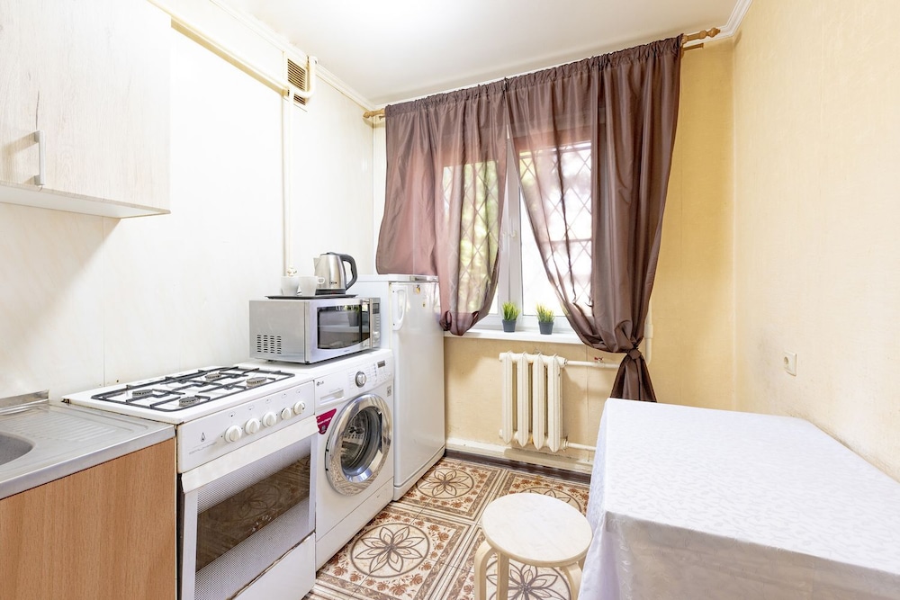 Apartment photo 2